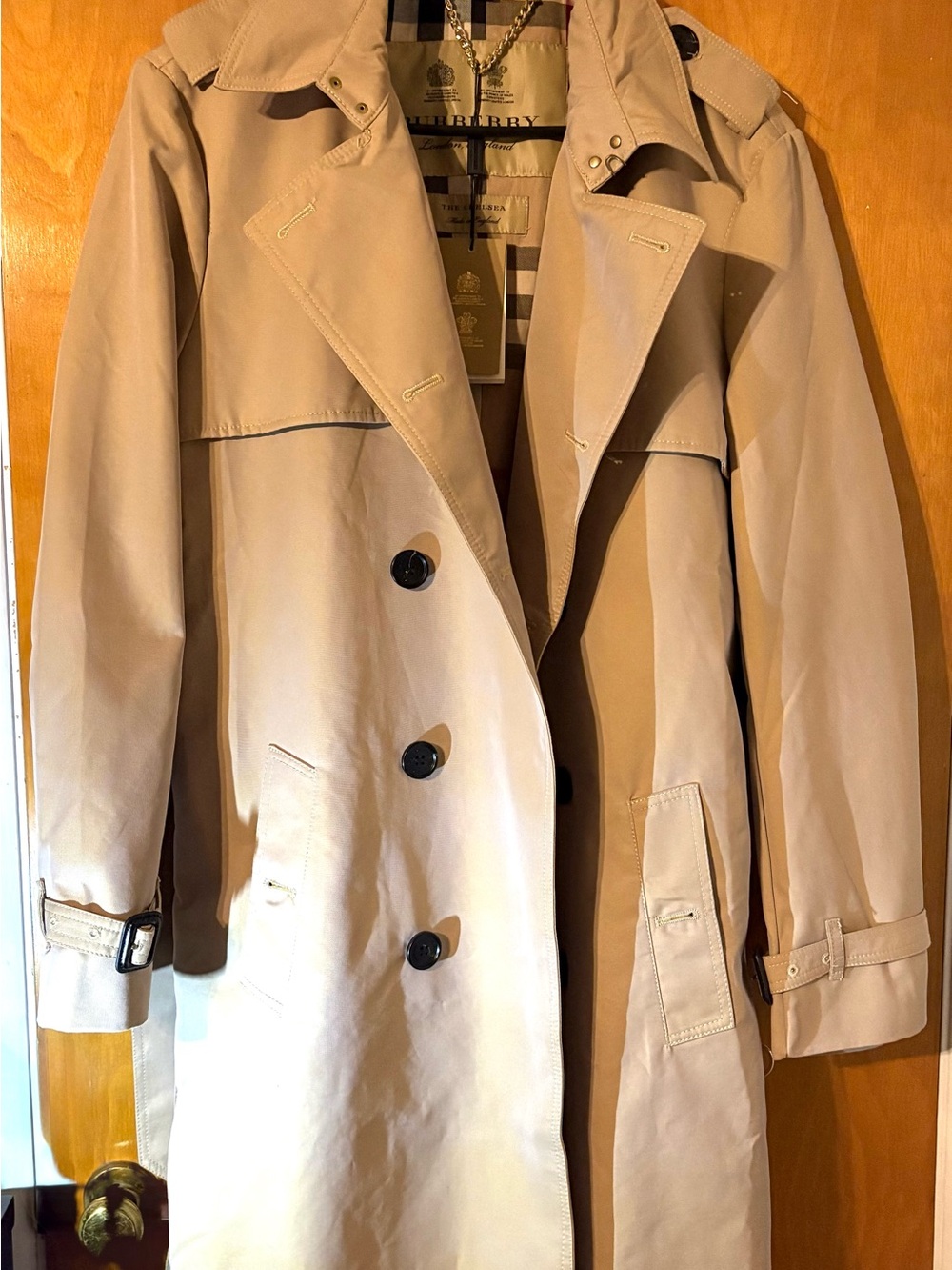 Burberry Beige Trench Coat with Vintage Check Lining